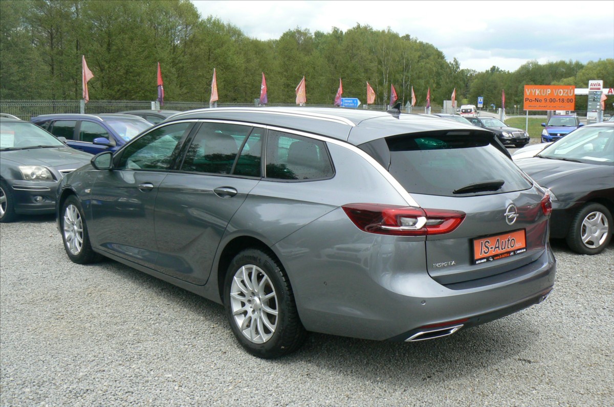 opel-insignia-2-0-cdti-128-kw-sports-tourer - 4