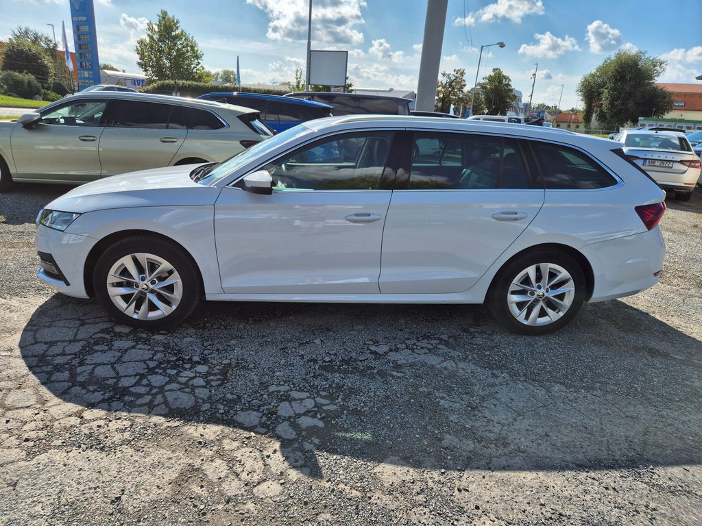 skoda-octavia-combi-2-0-tdi-dsg-110kw-style - 7