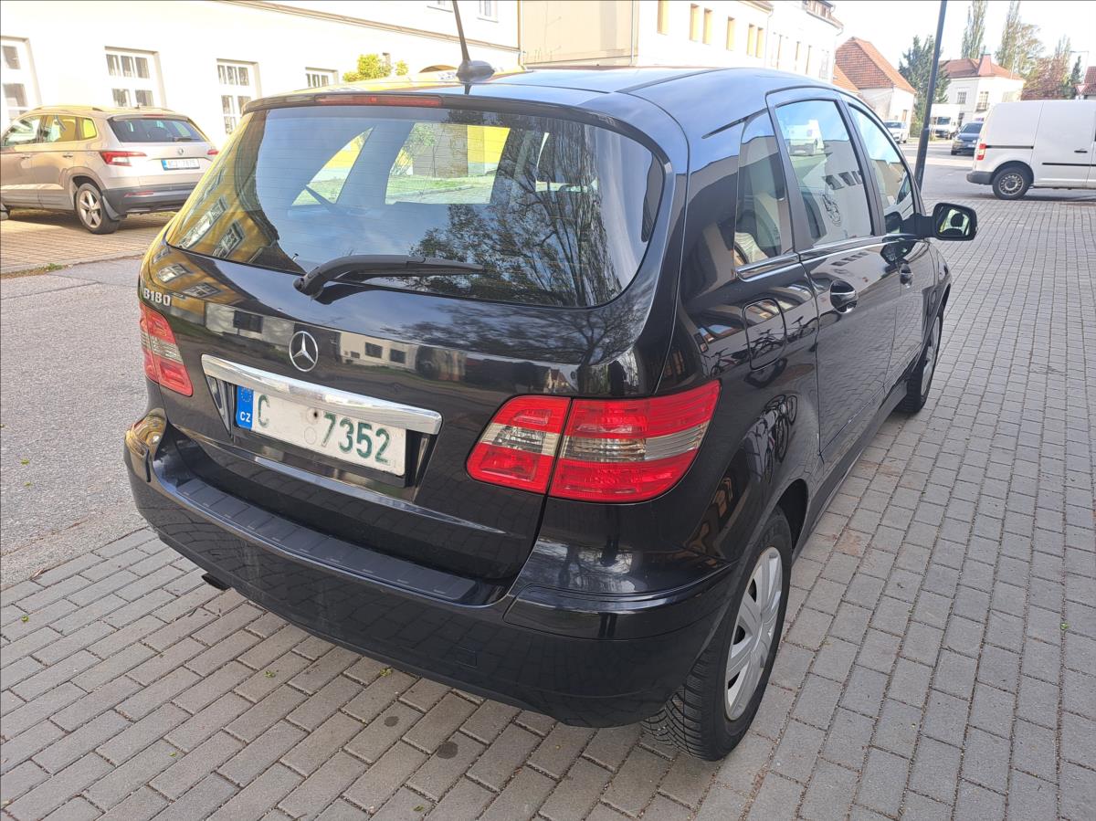 mercedes-benz-tridy-b-1-7-b180-i - 8