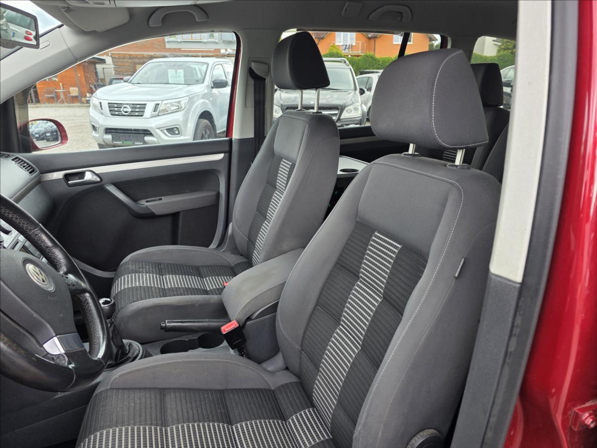 volkswagen-touran-2-0-2-0i-cng-80kw-digi-klima-2-0i-cng-80kw-digi-klima - 9