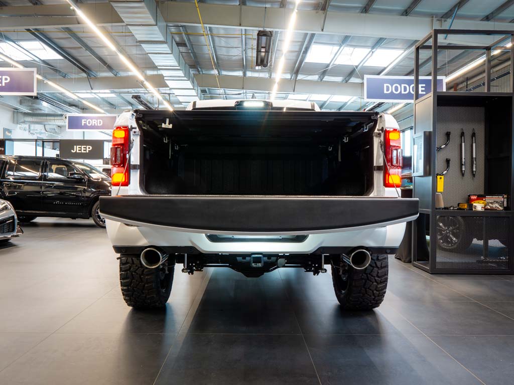 dodge-ram-5-7-longhorn-6-lift-magnaflow - 4
