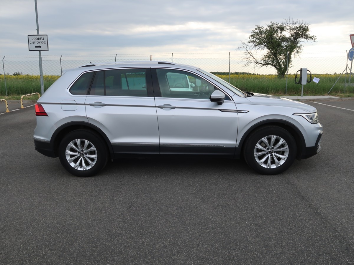 volkswagen-tiguan-1-5-tsi-dsg-life-cr - 7