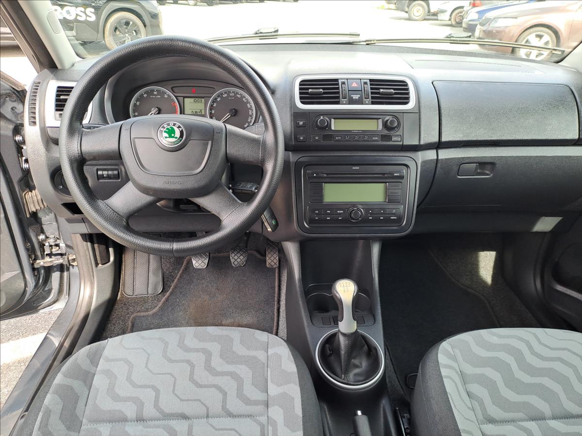 skoda-fabia-1-4-i-digiklima - 8