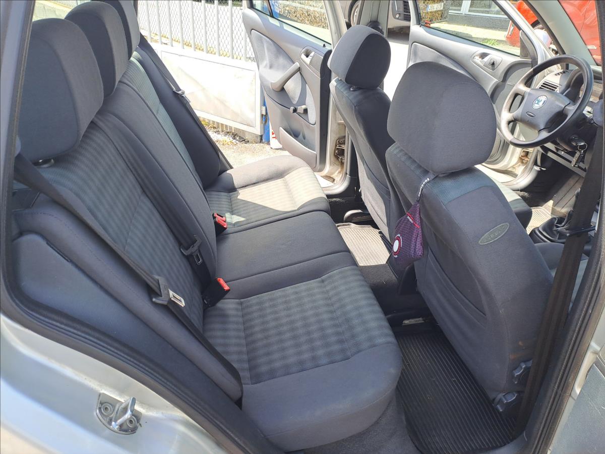 skoda-octavia-1-6-i-tour-klima - 6