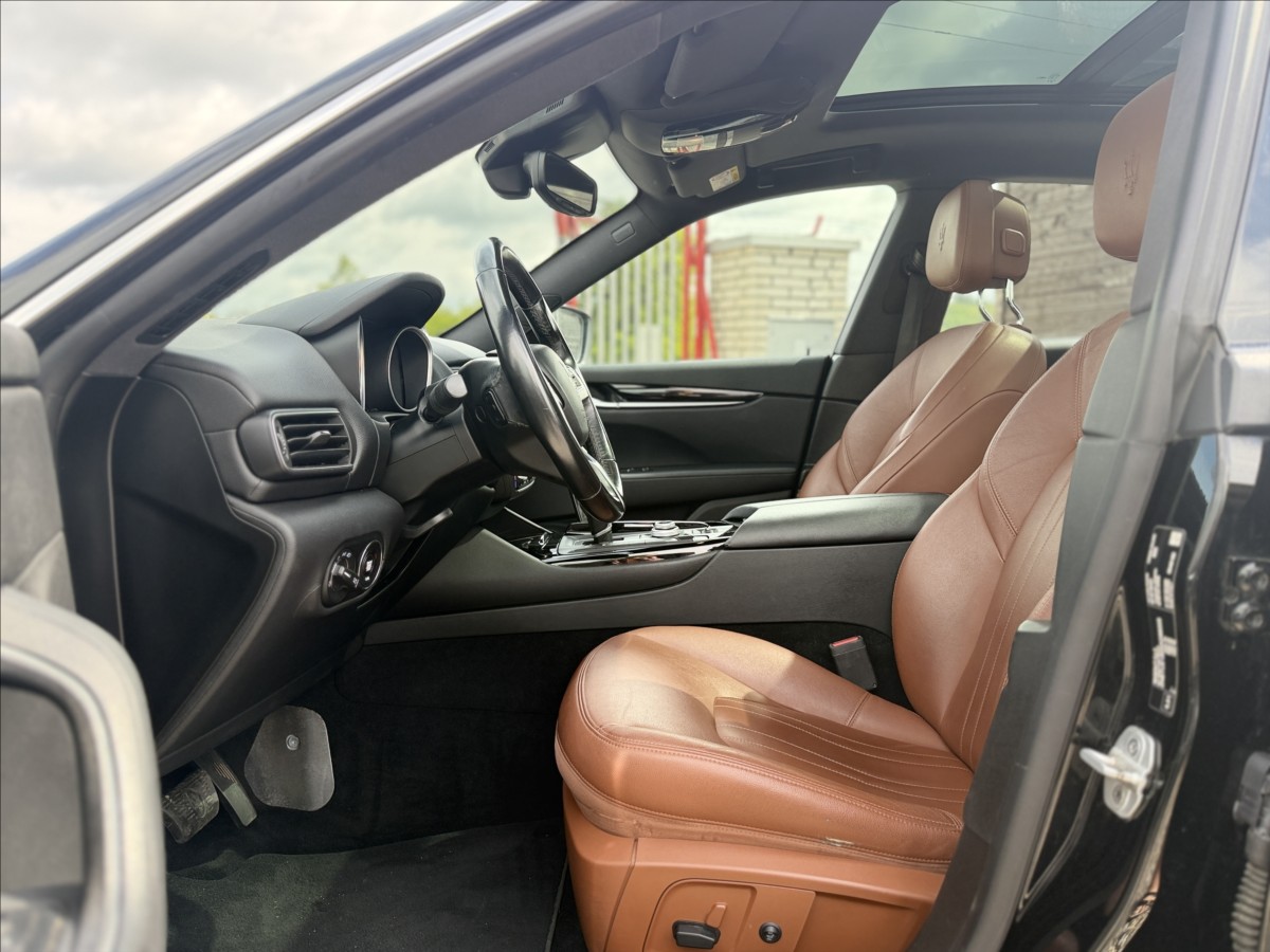 maserati-levante-3-0-q4-a-t-202kw - 8