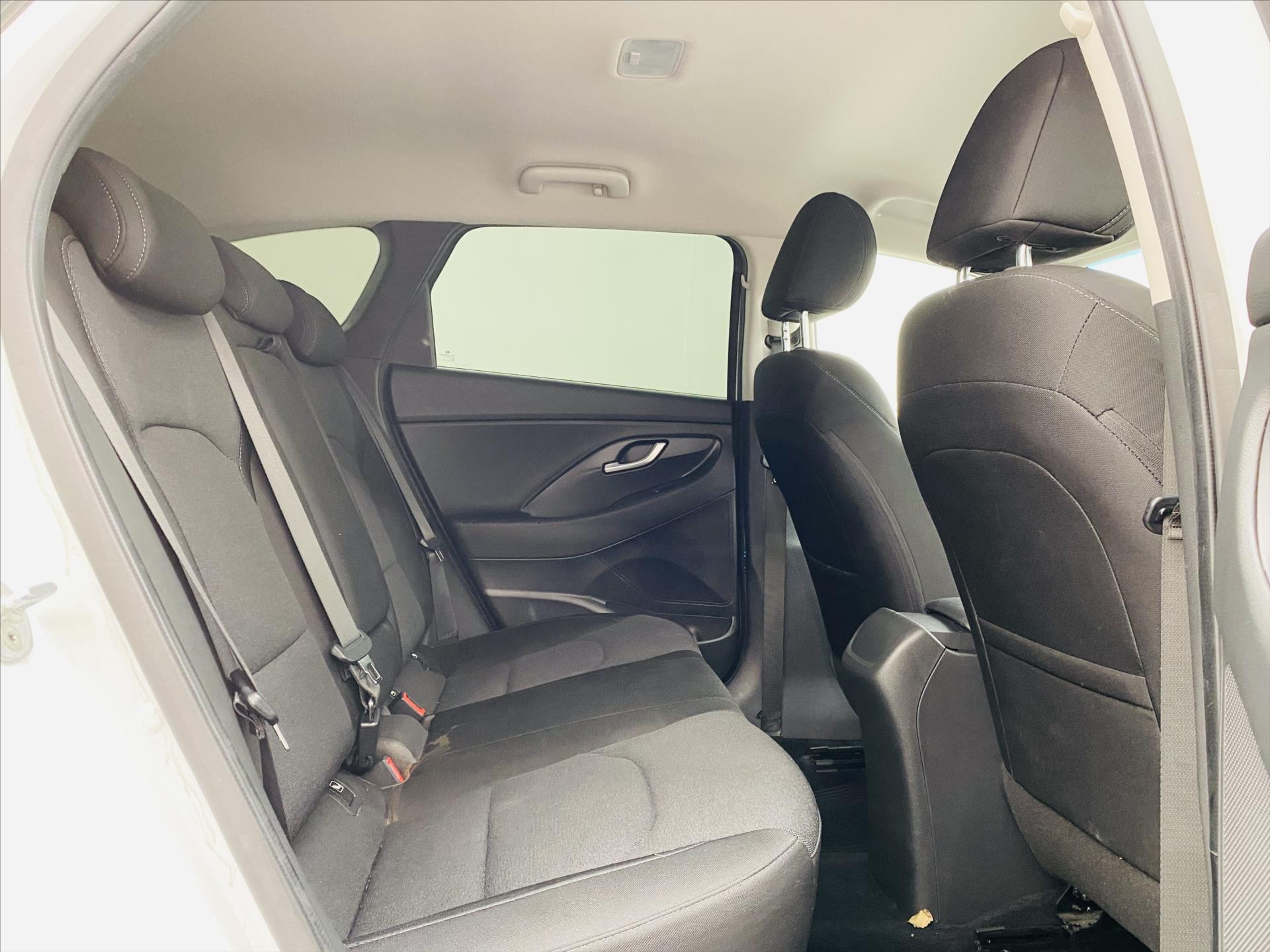 hyundai-i30-1-5-t-gdi-117kw - 6