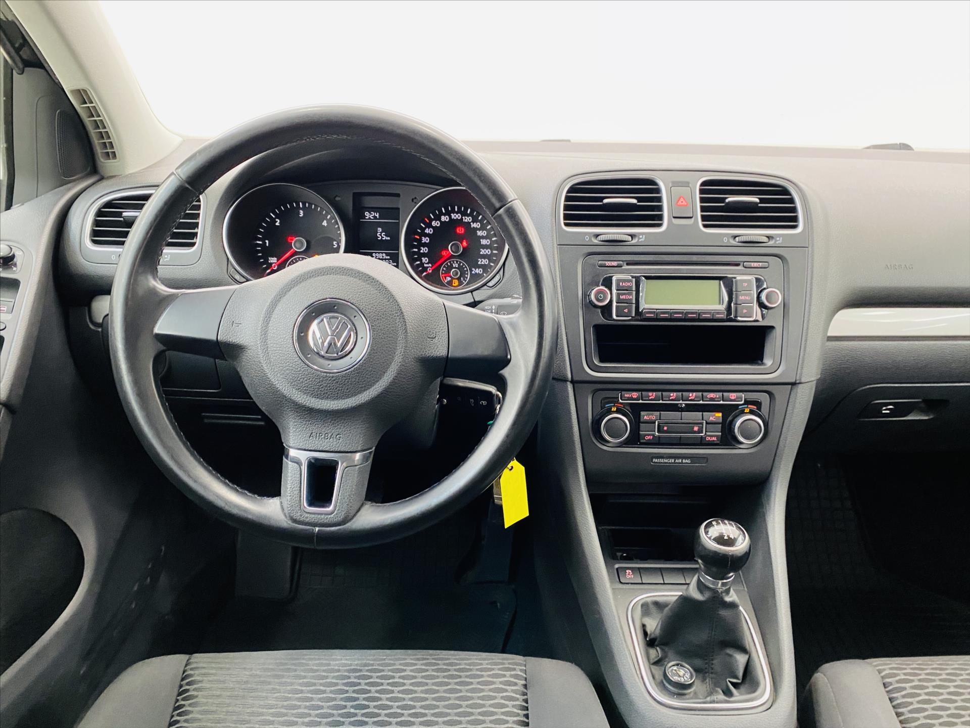 volkswagen-golf-1-6-tdi-aut-klima-cr - 9