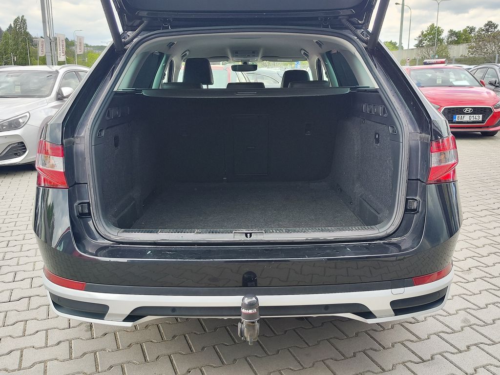 skoda-superb-2-0-tdi-147kw-scout-dsg-4x4 - 8