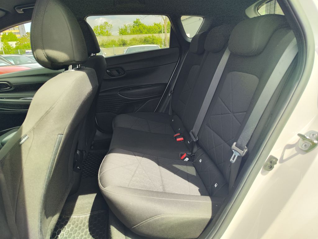 hyundai-bayon-1-0-t-gdi-74kw-play-climate - 9