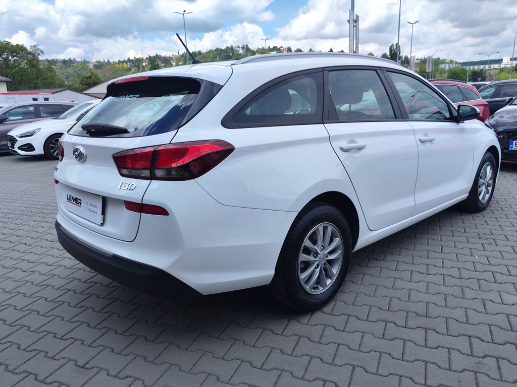 hyundai-i30-1-4-t-gdi-103kw-trikolor-komf - 4