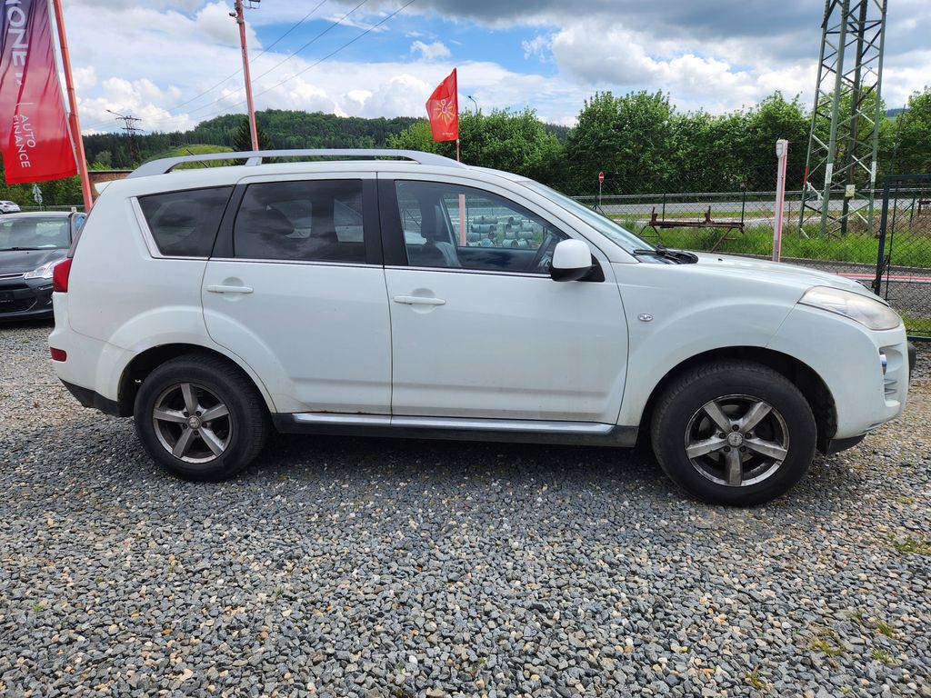 peugeot-4007-2-2-hdi-4x4-automat - 4