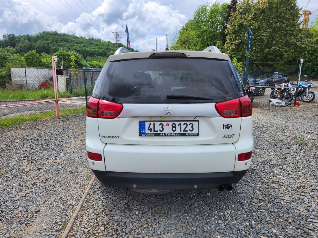 peugeot-4007-2-2-hdi-4x4-automat - 7