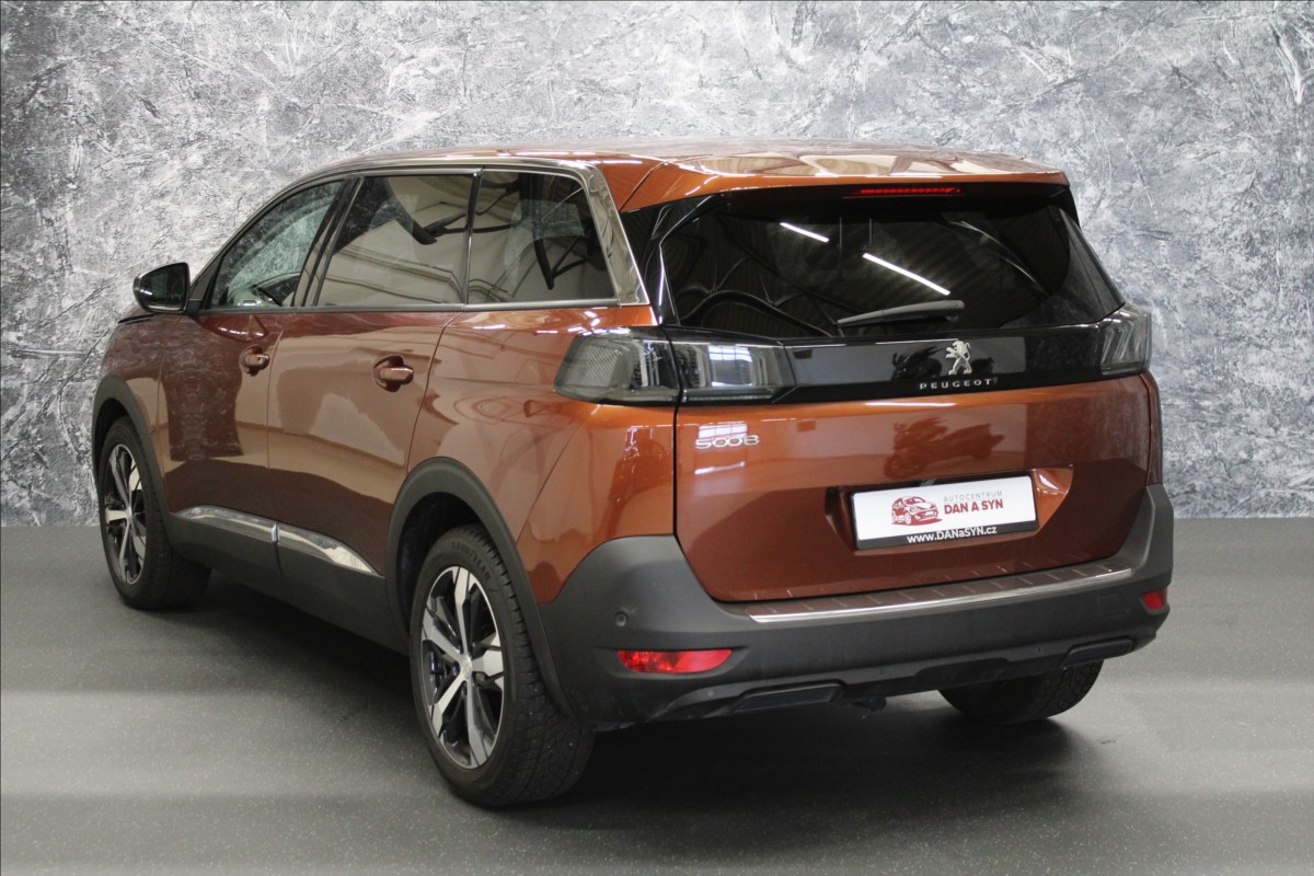 peugeot-5008-1-5-hdi-1-majitel-cz-7-mist - 3