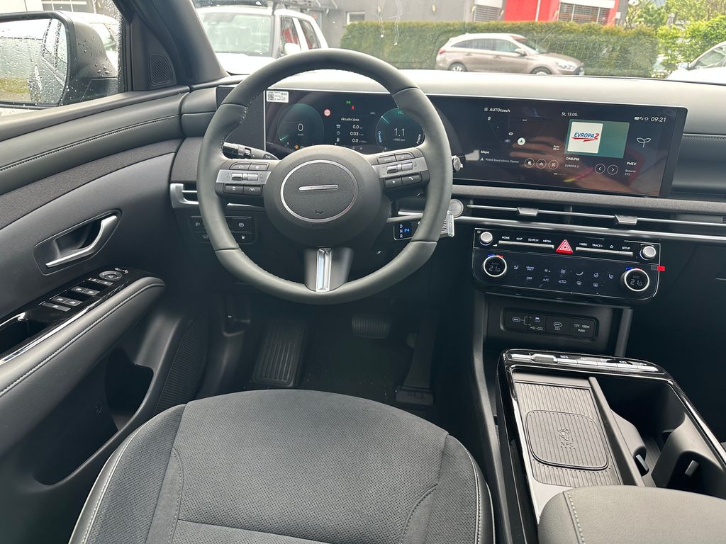 hyundai-tucson-1-6-tgdi-phev-2wd-edice-20-let - 8