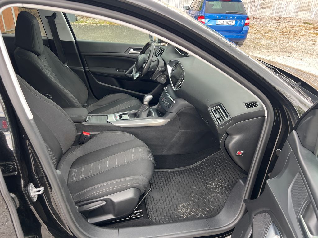 peugeot-308-1-6-hdi - 7