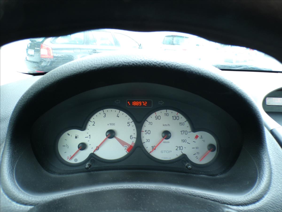 peugeot-206-1-4-16v - 7