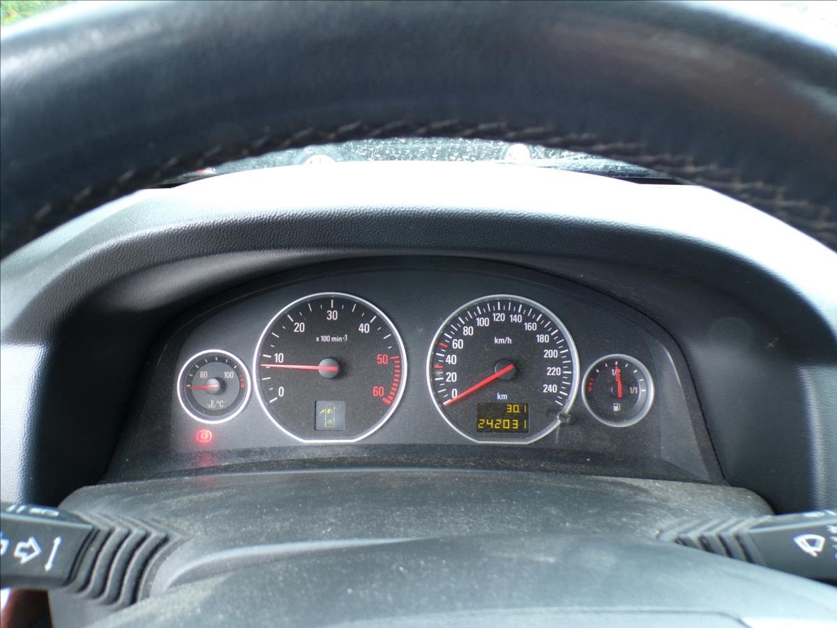 opel-vectra-2-0-dti - 7