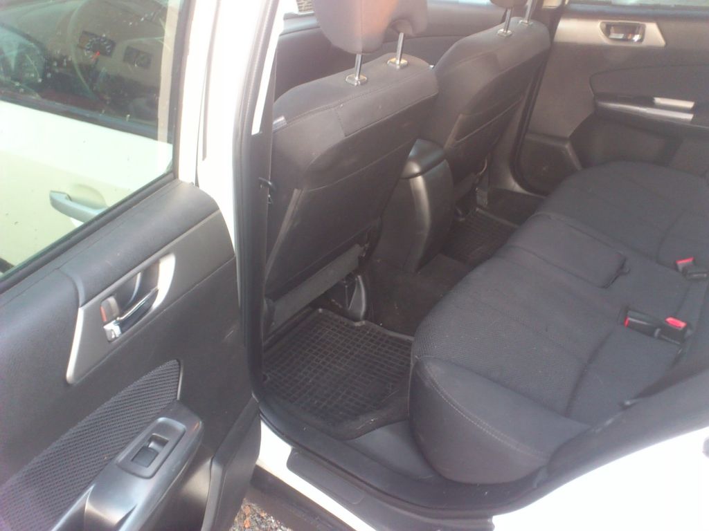 subaru-forester-2-0-td3-4x4 - 8