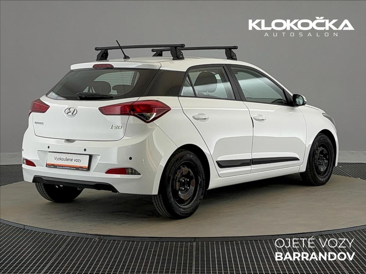 hyundai-i20-1-3-i-family-club - 1