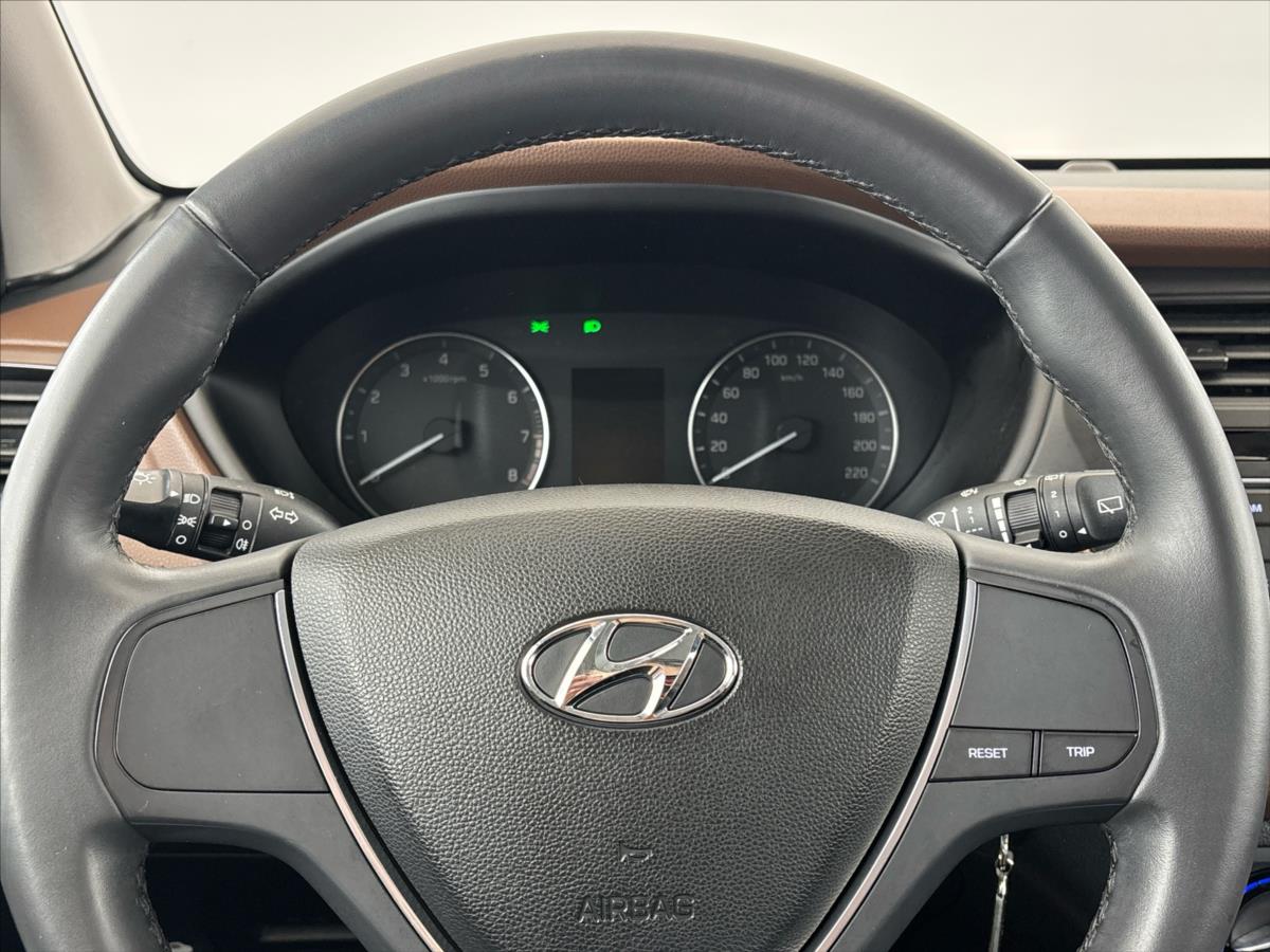 hyundai-i20-1-3-i-family-club - 7
