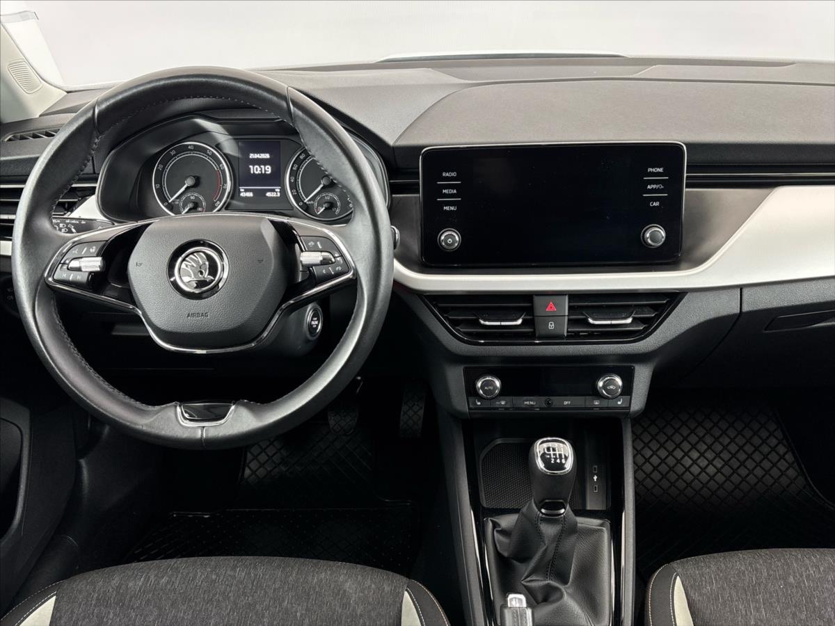 skoda-kamiq-1-0-tsi-style - 4