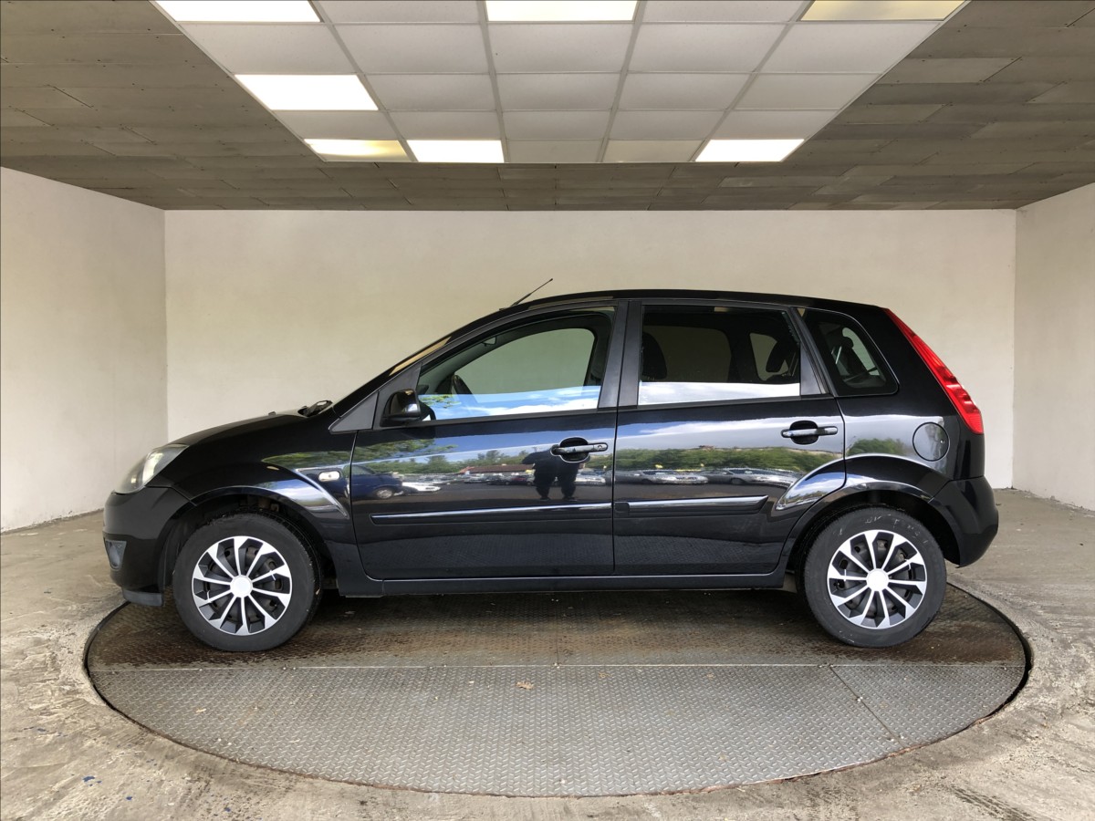 ford-fiesta-1-3-i - 3