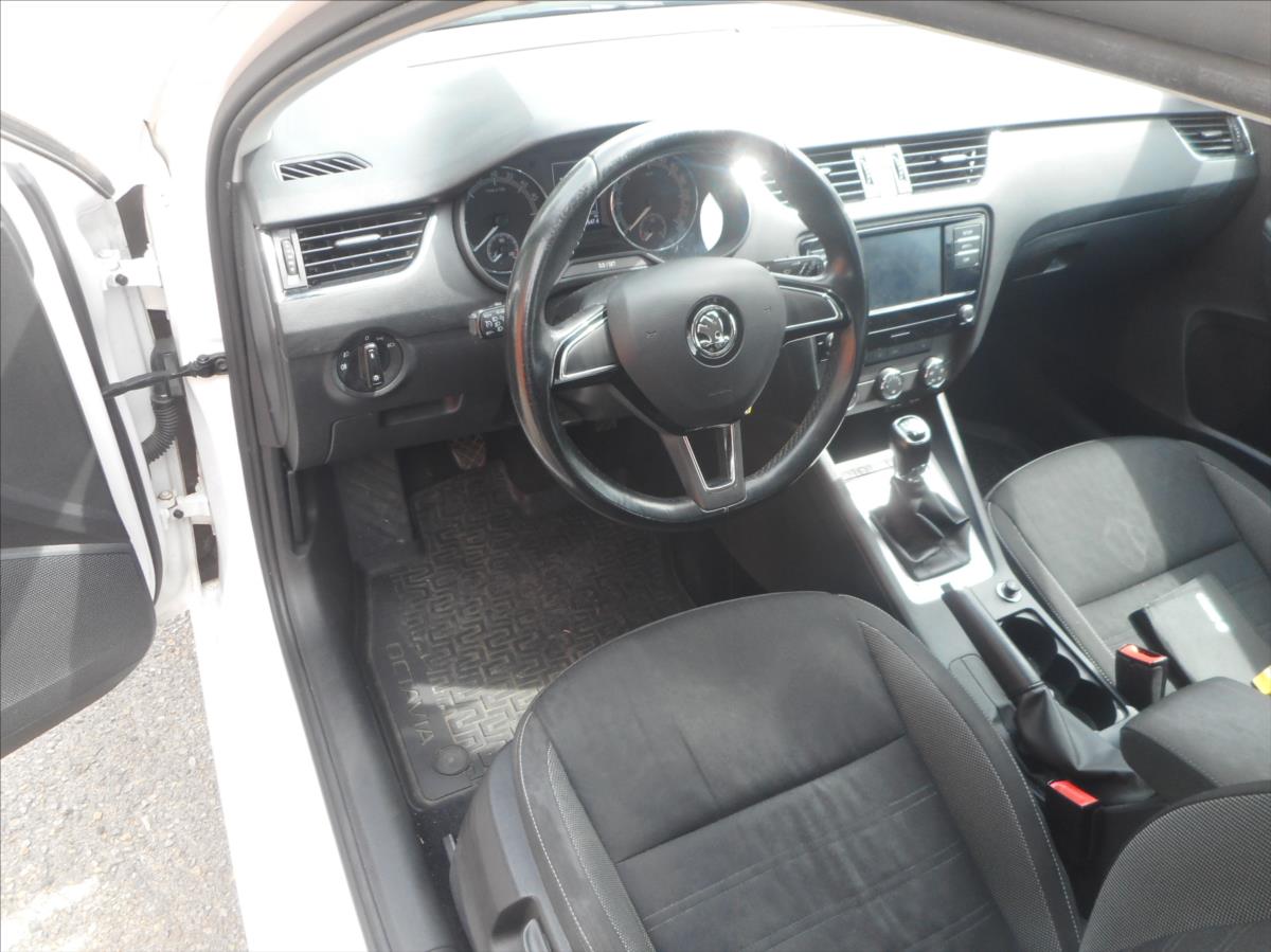 skoda-octavia-1-6-tdi - 8