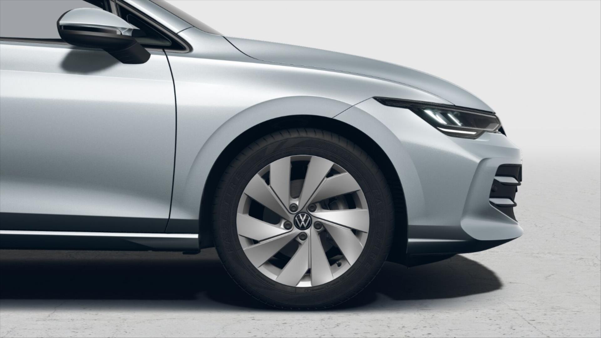 volkswagen-golf-variant-1-5-etsi-7dsg-mhev-people - 5