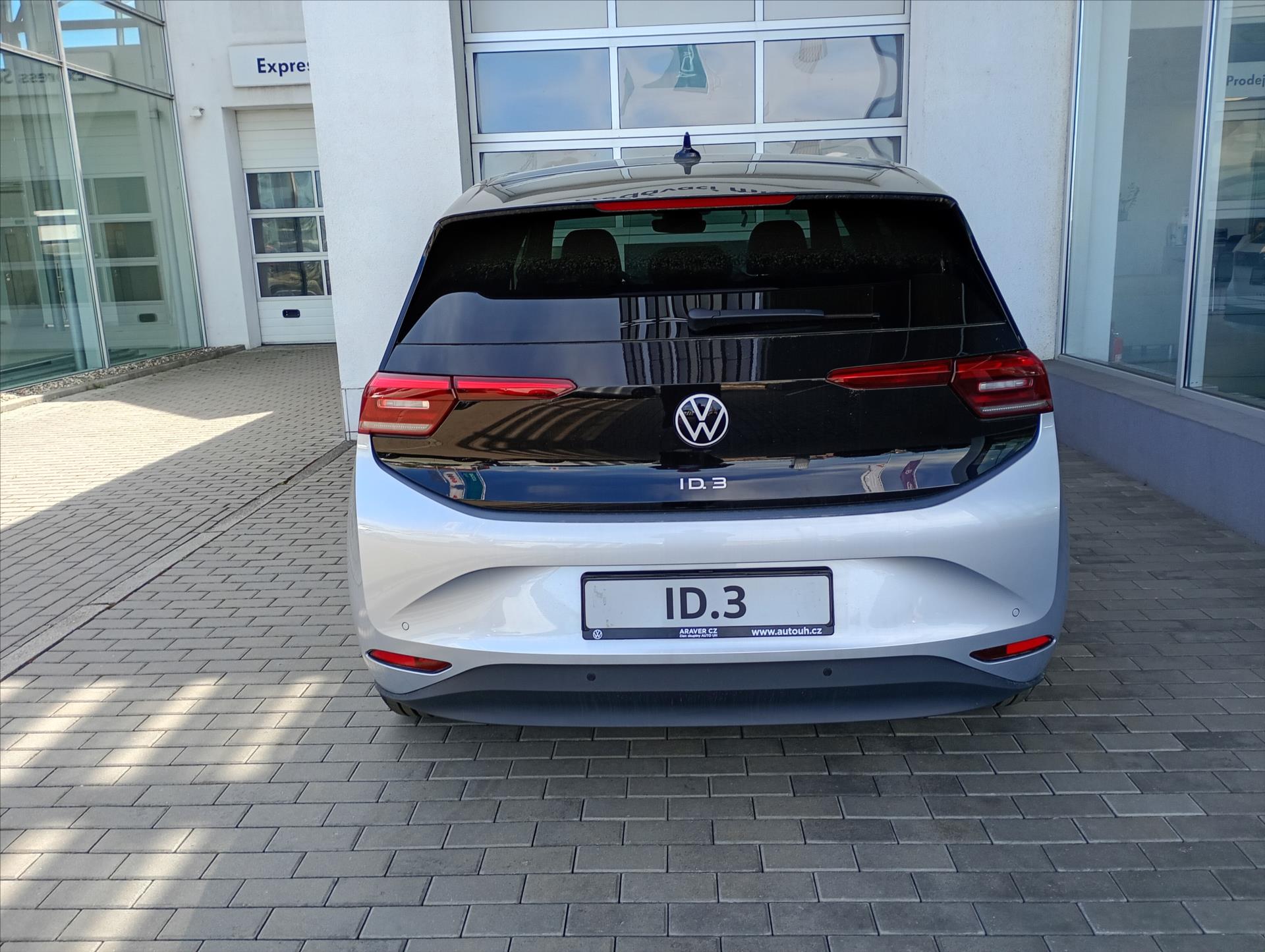 volkswagen-id-3-pro-people-150-kw-59-kwh - 5