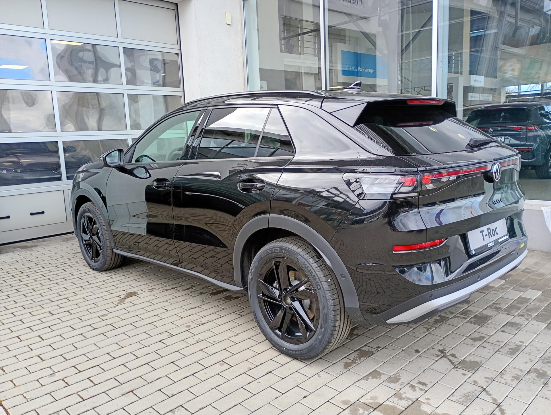 volkswagen-t-roc-1-5-etsi-110-kw-7dsg-style - 6