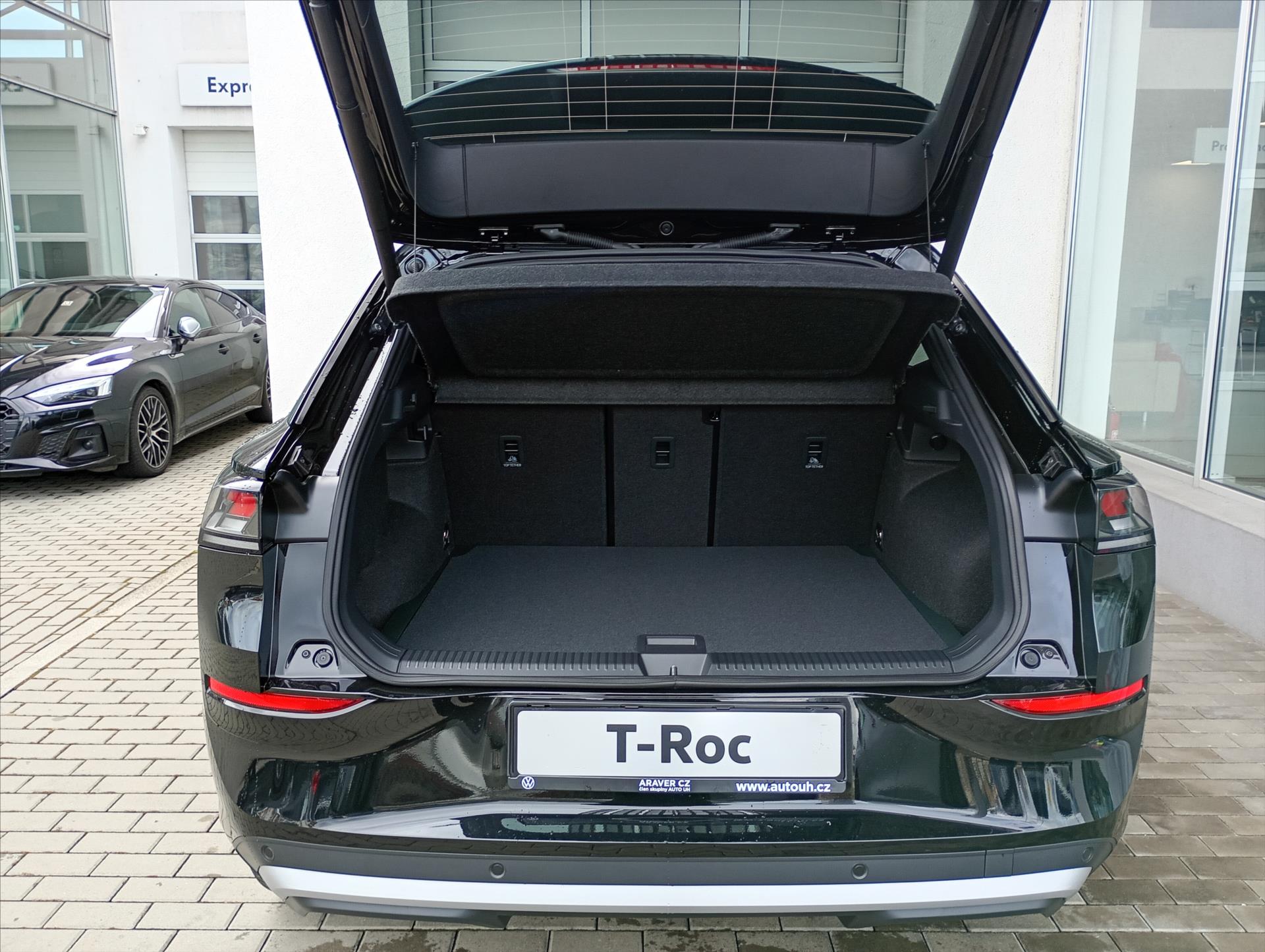 volkswagen-t-roc-1-5-etsi-110-kw-7dsg-style - 8