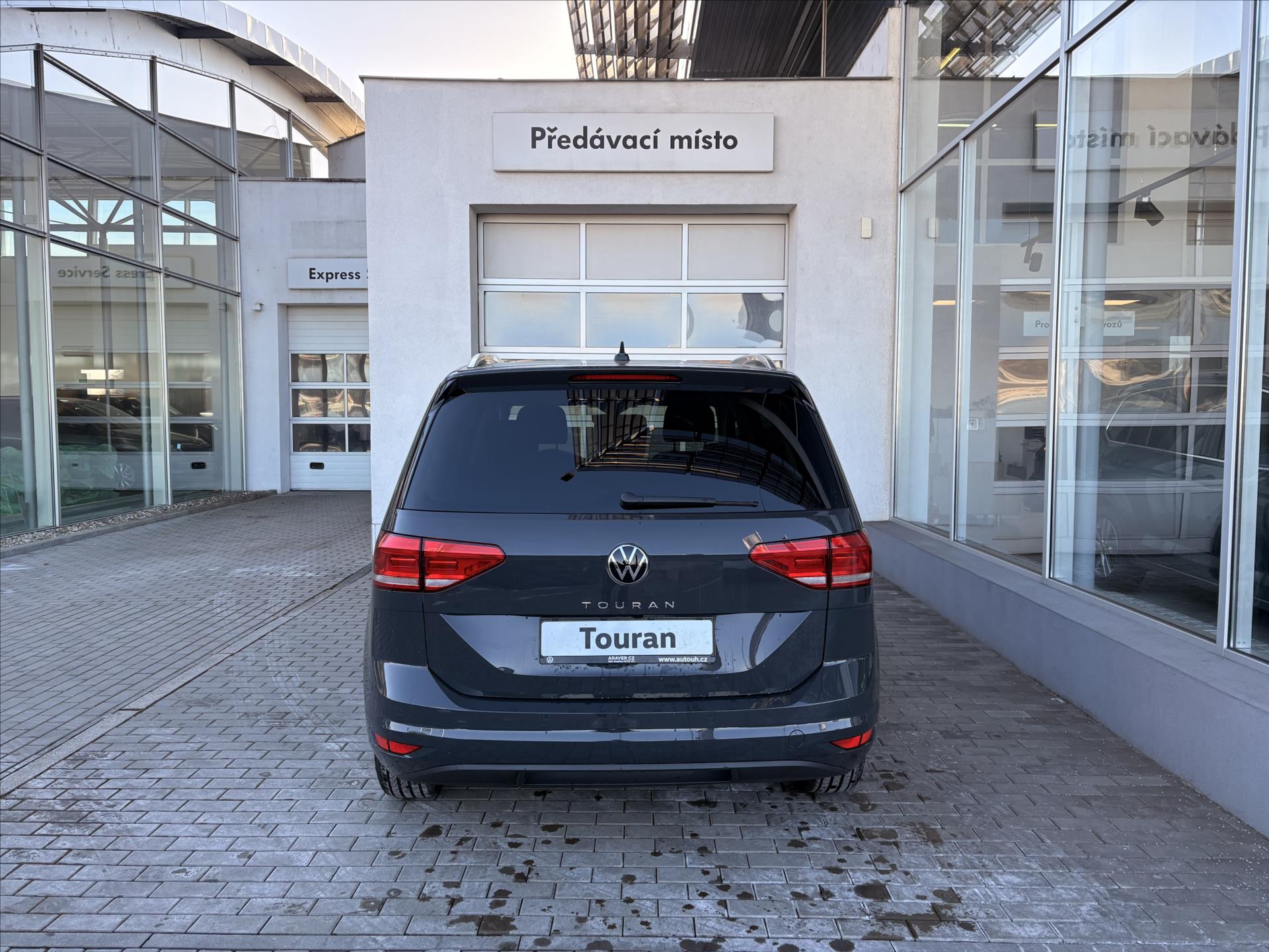 volkswagen-touran-1-5-tsi-evo2-6g-cl - 5