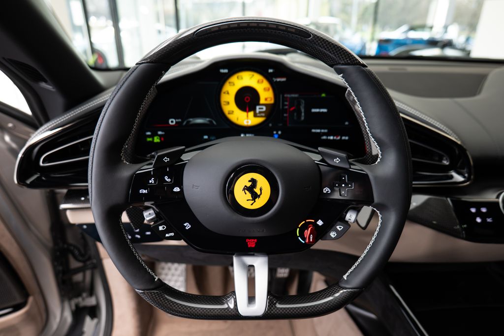 ferrari-karbon-pano-lift - 5