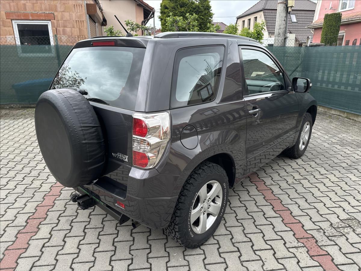 suzuki-grand-vitara-1-6-4x4-tazne-bez-koroze - 2