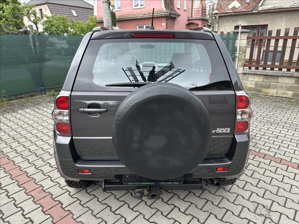 suzuki-grand-vitara-1-6-4x4-tazne-bez-koroze - 3