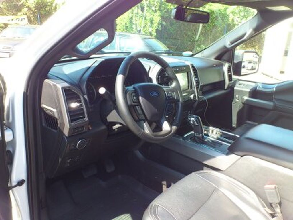 ford-f-150-5-0-v-8-4x4-edice-rr - 9