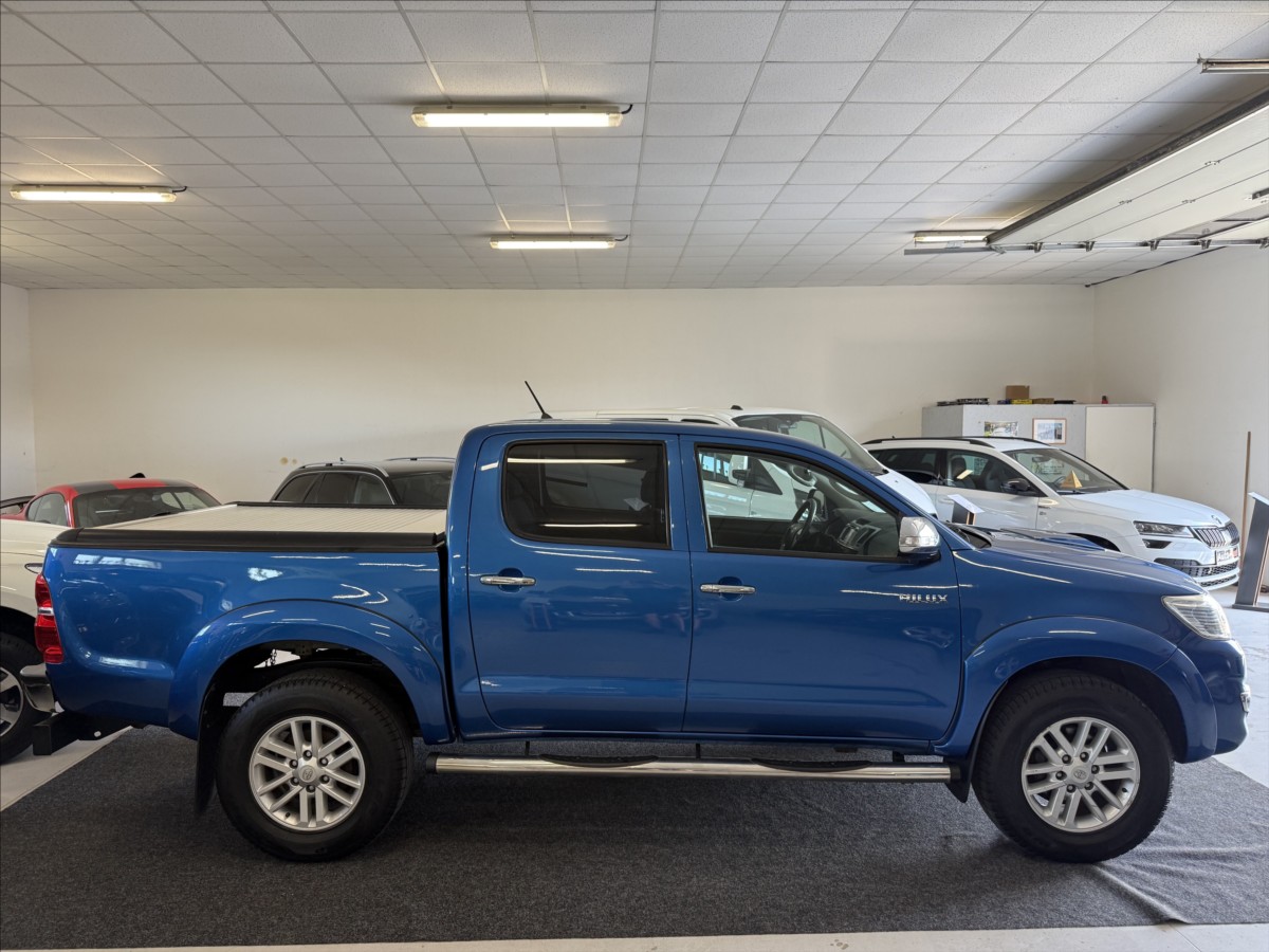toyota-hilux-3-0-d-4d-157tkm-po-servisu-top-stav - 3