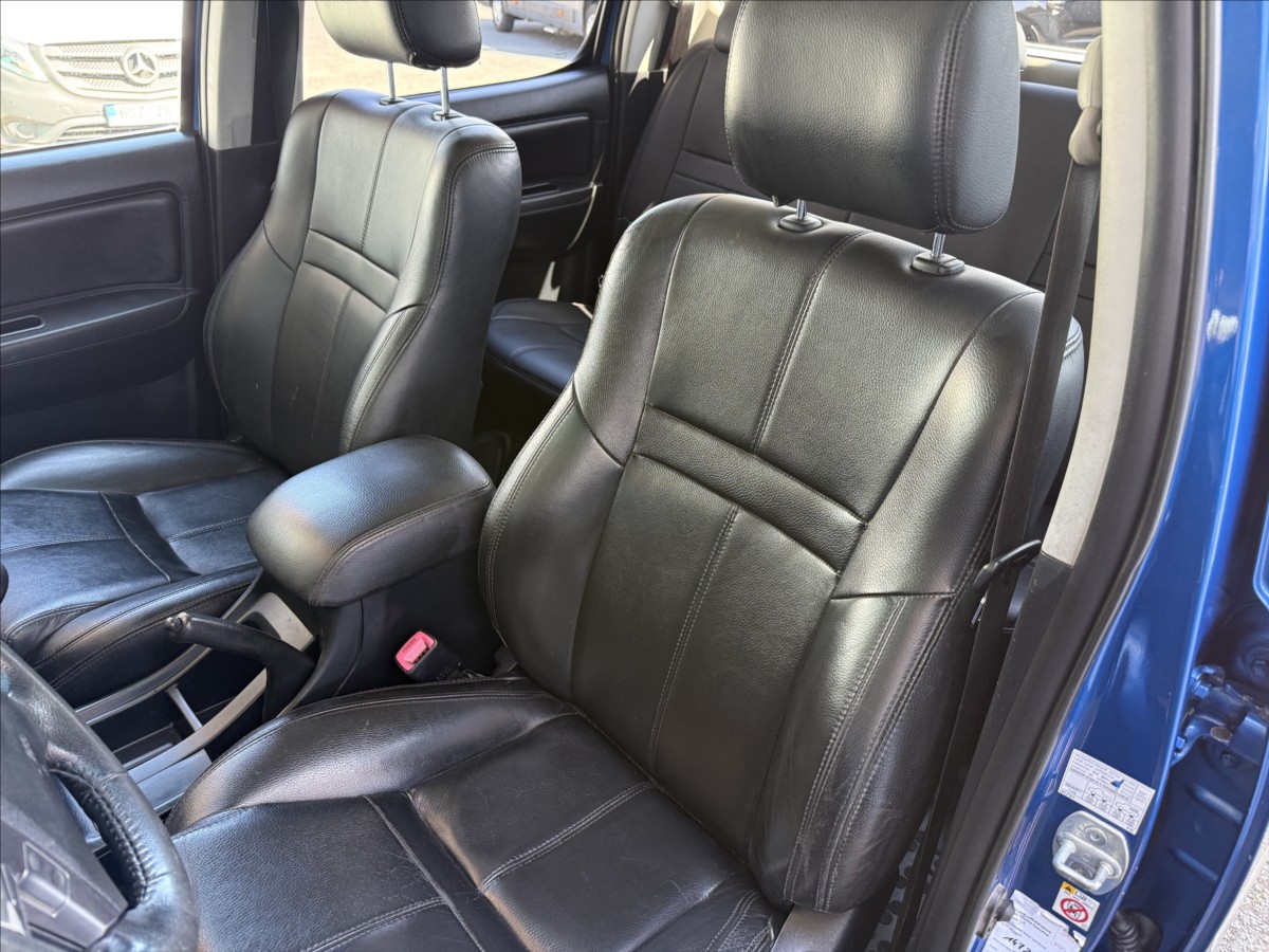 toyota-hilux-3-0-d-4d-157tkm-po-servisu-top-stav - 9
