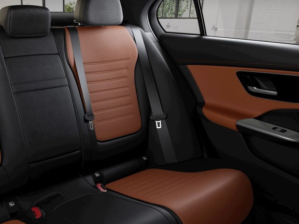 mercedes-benz-tridy-c-c-220-d-4matic-edition-140-years - 7