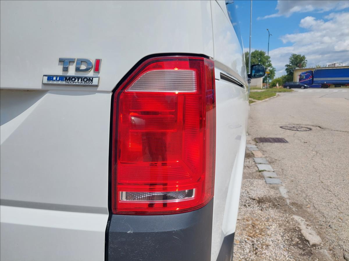 volkswagen-transporter-2-0-tdi-bluemotion-dsg-odpocet-dph - 9