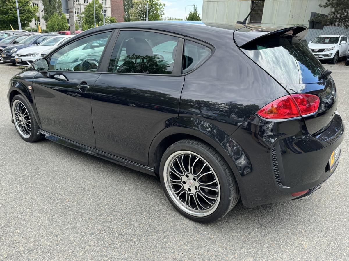 seat-leon-1-2-gt-gt-pekny-stav - 6