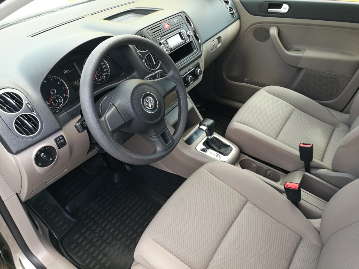 volkswagen-golf-plus-1-6-i-dsg-75-kw - 9