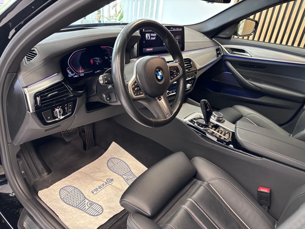 bmw-rada-5-xdrive-touring - 9