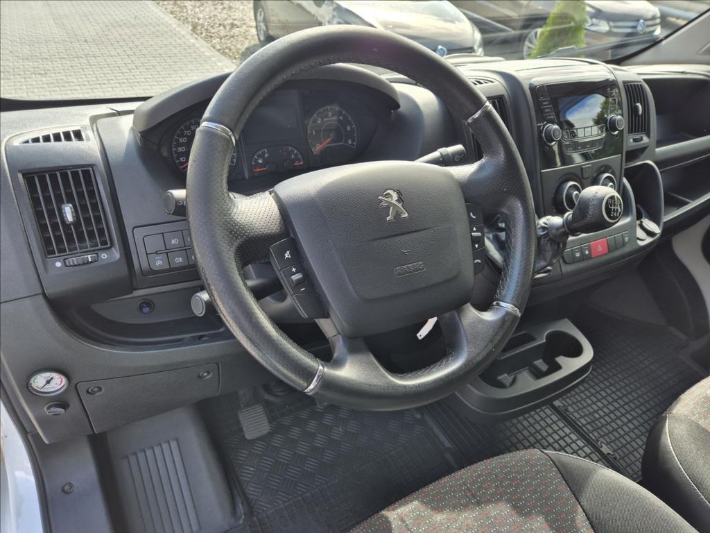peugeot-boxer-bluehdi-10-palet - 9