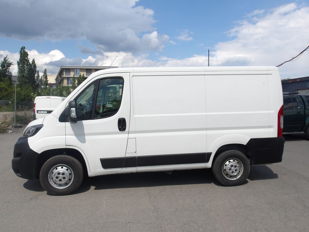 peugeot-boxer-2-2hdi-88kw-vyborny - 3
