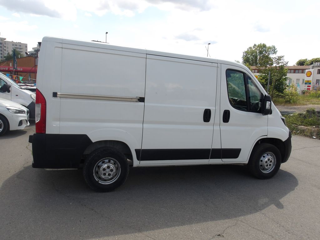 peugeot-boxer-2-2hdi-88kw-vyborny - 7