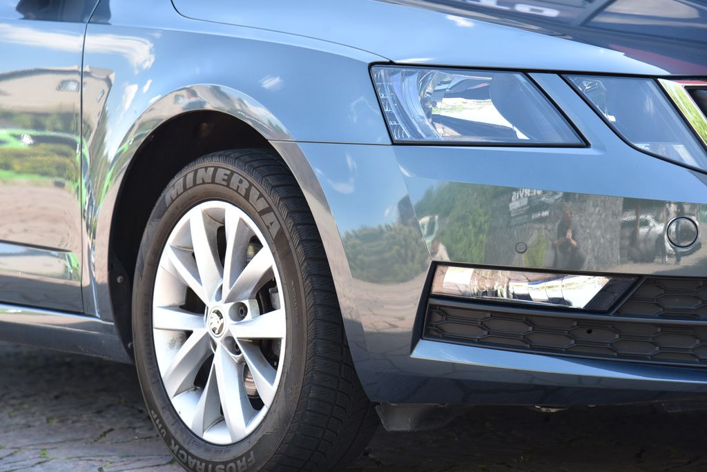 skoda-octavia-1-5-tsi-110-kw-dsg-ambition - 1