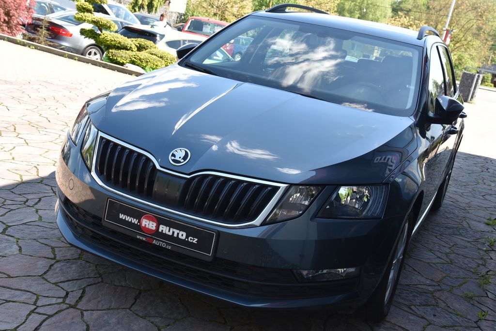 skoda-octavia-1-5-tsi-110-kw-dsg-ambition - 3