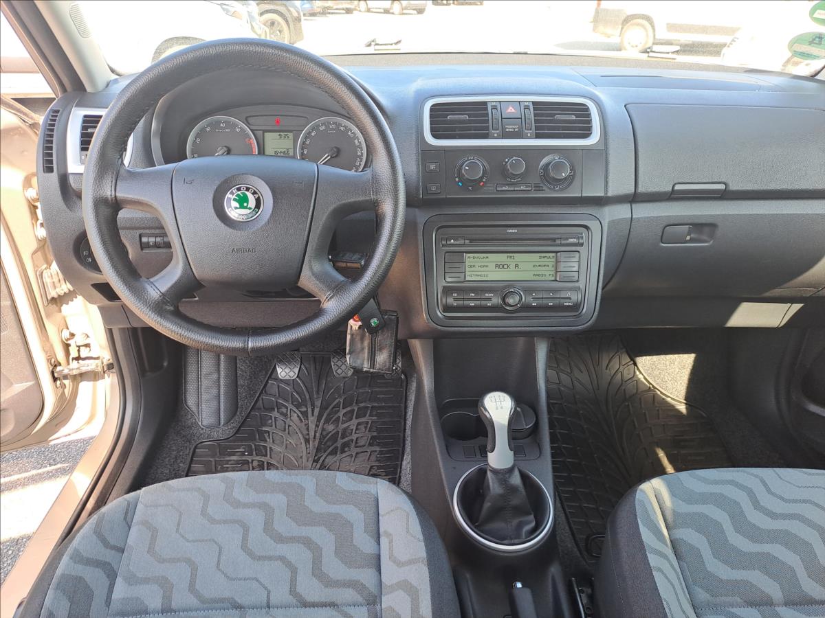 skoda-fabia-1-4-i-16v-klima - 8