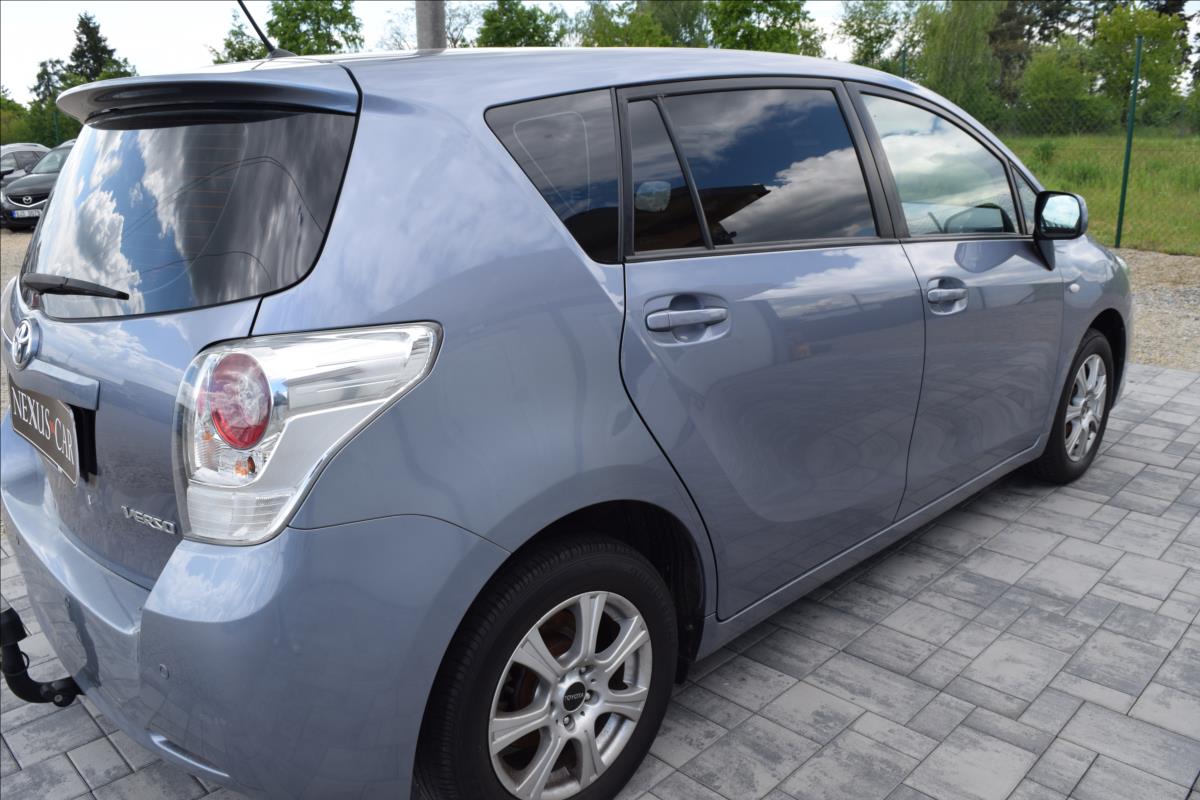 toyota-verso-1-6-i-97kw-nizke-km-2xkola - 4